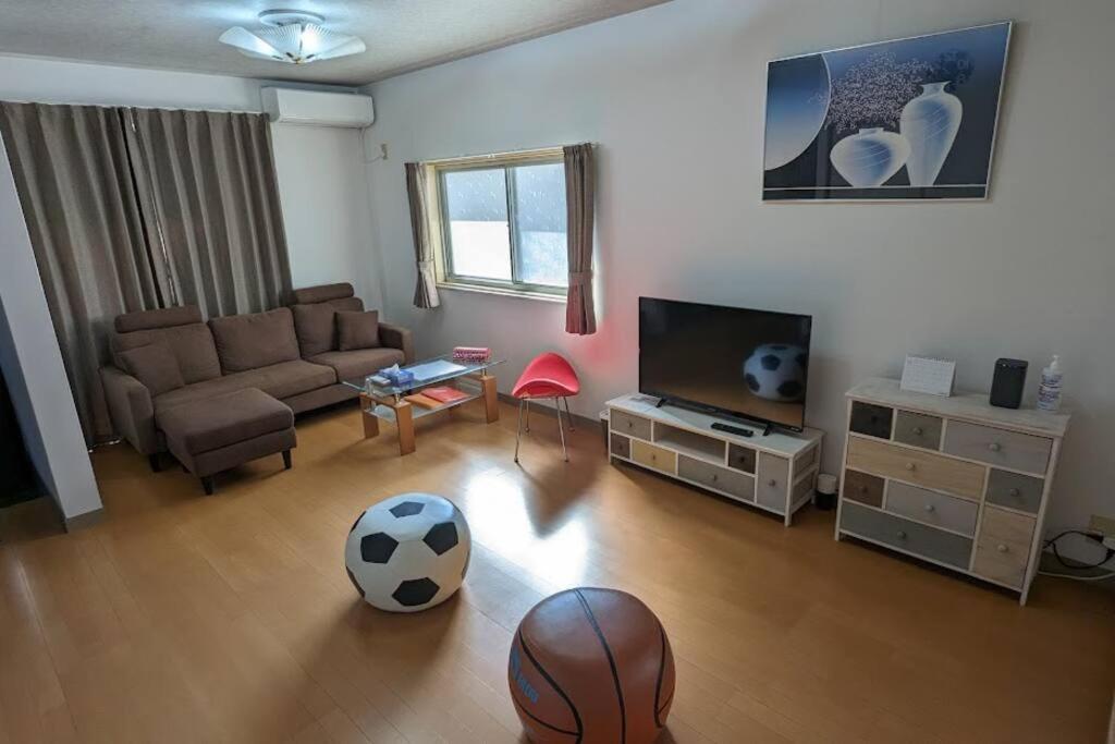 Roomy 4Br Home Sleeps 9／Shinosaka／Large Groups Exterior photo